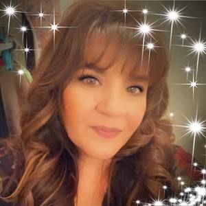 Meet your Posher, Traci